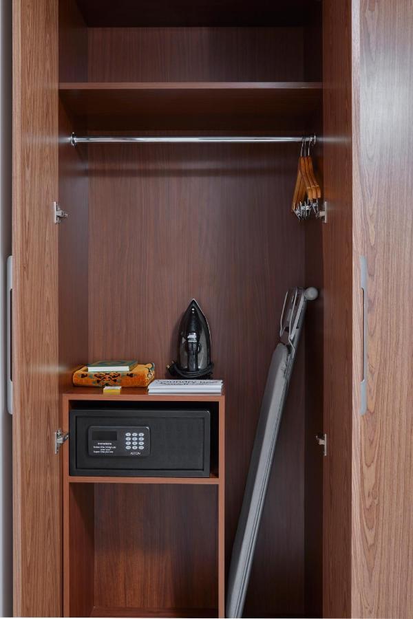 Deluxe Quadruple Room Smoking,1553518669:JPEG